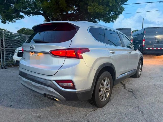 
								2019 Hyundai Santa Fe 2.4 SE Sport Utility 4D full									