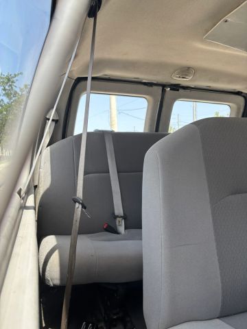 
								2008 Ford E350 Super Duty Passenger XLT Extended Van 3D full									