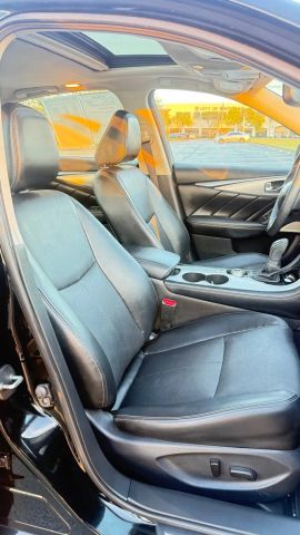 
								2023 INFINITI Q50 LUXE Sedan 4D full									