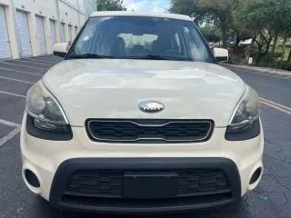 
								2013 Kia Soul Wagon 4D full									