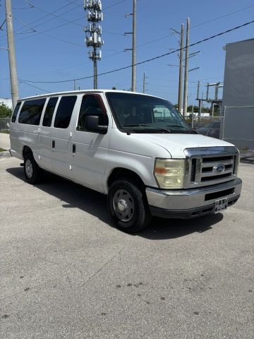 2008 Ford E350 Super Duty Passenger XLT Extended Van 3D