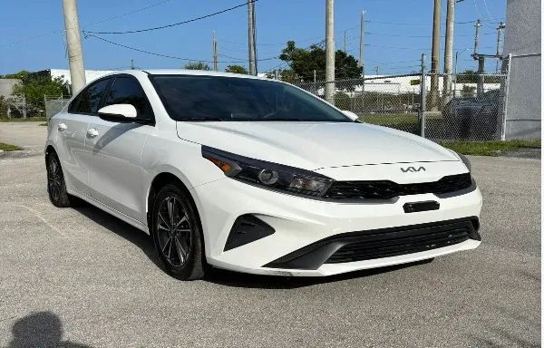2023 Kia Forte LXS Sedan 4D