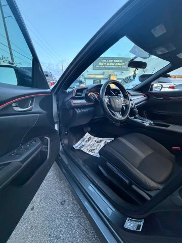 
								2017 Honda Civic LX Hatchback 4D full									