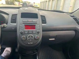 
								2013 Kia Soul Wagon 4D full									