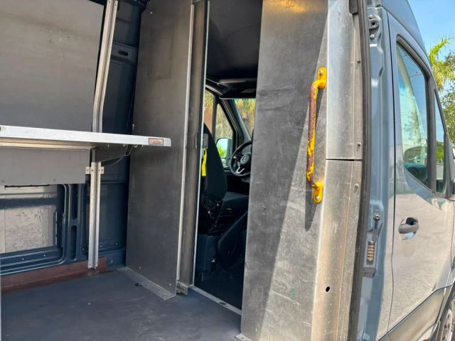 
								2019 Mercedes-Benz Sprinter 2500 Cargo High Roof w/170  WB Van 3D full									