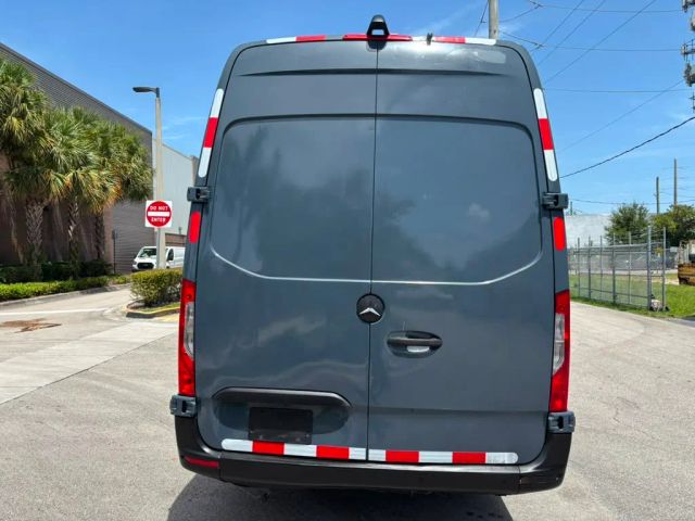 
								2019 Mercedes-Benz Sprinter 2500 Cargo High Roof w/170  WB Van 3D full									