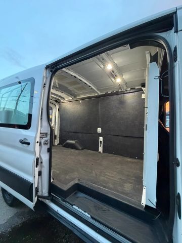 
								2020 Ford Transit 250 Cargo Van Medium Roof w/LWB Van 3D full									