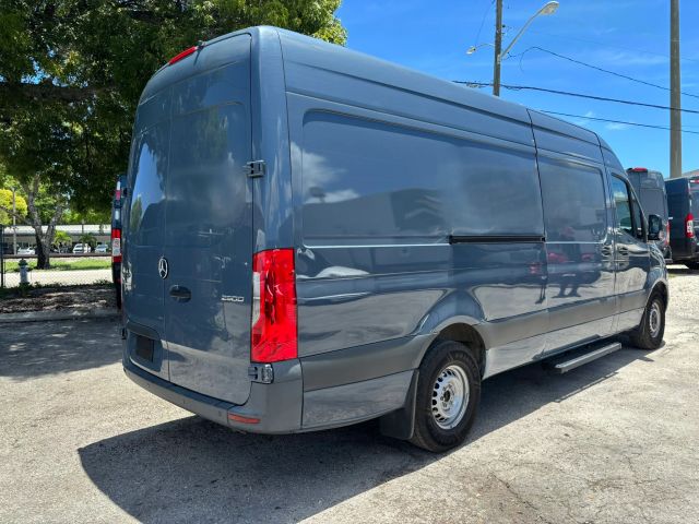 
								2019 Mercedes-Benz Sprinter 2500 Cargo High Roof w/170  WB Van 3D full									