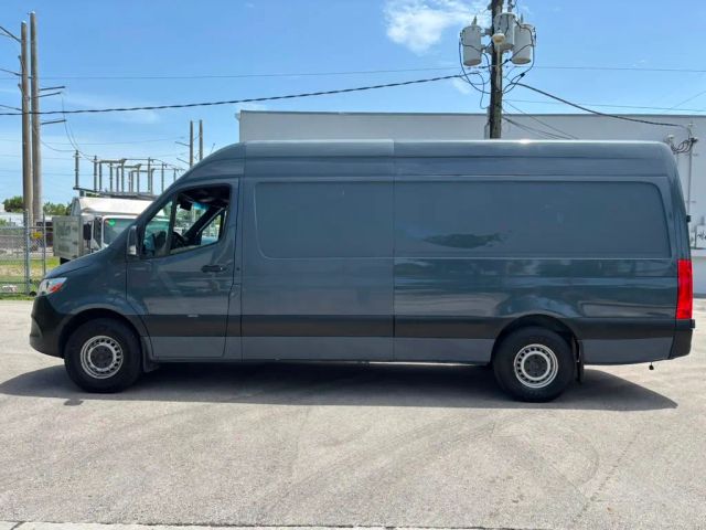 
								2019 Mercedes-Benz Sprinter 2500 Cargo High Roof w/170  WB Van 3D full									