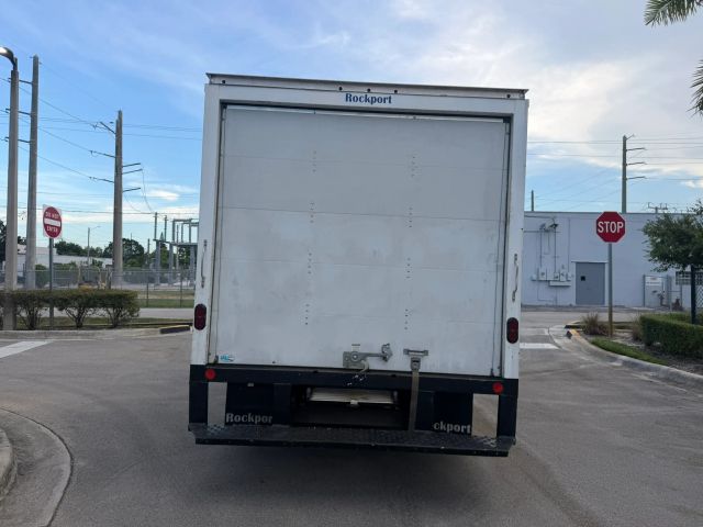 
								2021 Ford E350 Super Duty Cutaway Cutaway Van 2D full									