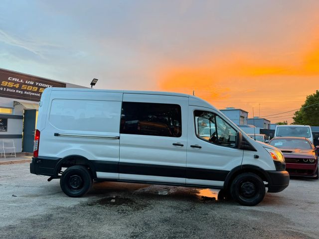 
								2020 Ford Transit 250 Cargo Van Medium Roof w/LWB Van 3D full									