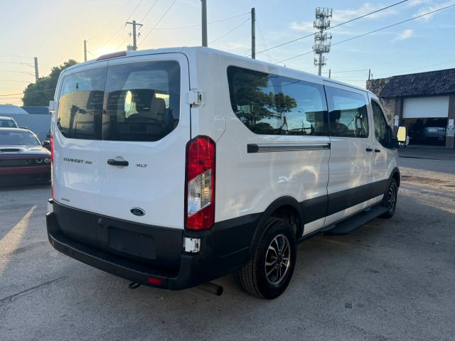 
								2021 Ford Transit 350 Passenger Van XLT w/Low Roof Van 3D full									
