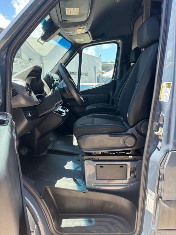 
								2019 Mercedes-Benz Sprinter 2500 Cargo High Roof w/170  WB Van 3D full									