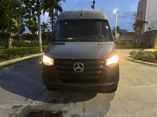 
								2019 Mercedes-Benz Sprinter 2500 Cargo High Roof w/170  WB Van 3D full									