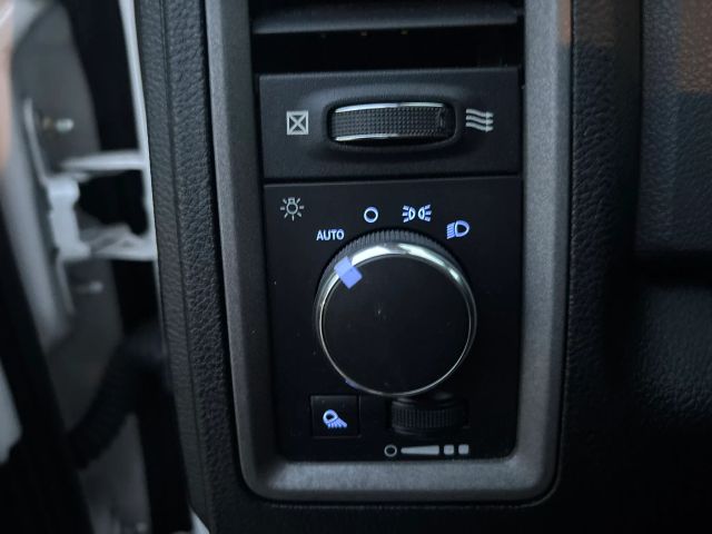 
								2019 Ram 1500 Classic Quad Cab Tradesman Pickup 4D 6 1/3 ft full									