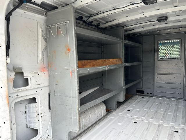 
								2018 Nissan NV2500 HD Cargo S Van 3D full									