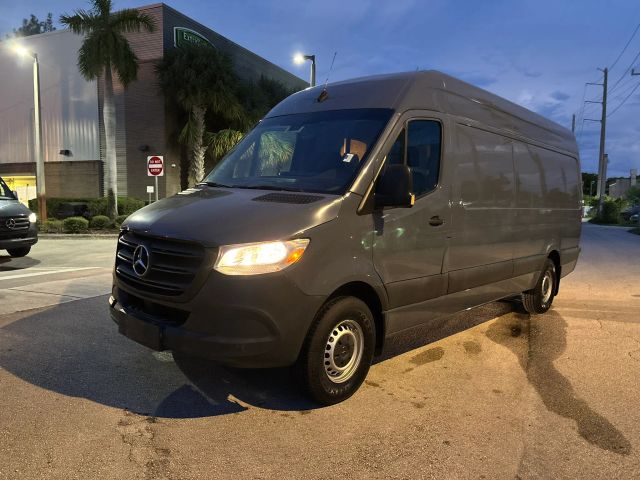 
								2019 Mercedes-Benz Sprinter 2500 Cargo High Roof w/170  WB Van 3D full									