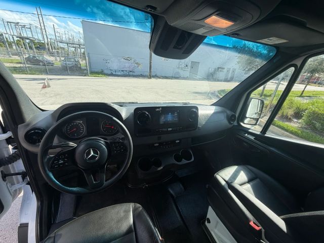 
								2023 Mercedes-Benz Sprinter 2500 Cargo High Roof w/170  WB Van 3D full									