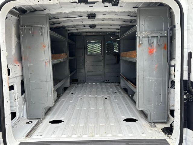 
								2018 Nissan NV2500 HD Cargo S Van 3D full									