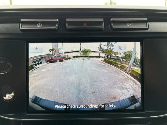 
								2023 Ford F350 Super Duty Crew Cab XL Pickup 4D 8 ft full									