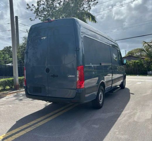 
								2021 Mercedes-Benz Sprinter 2500 Cargo High Roof w/170  WB Van 3D full									