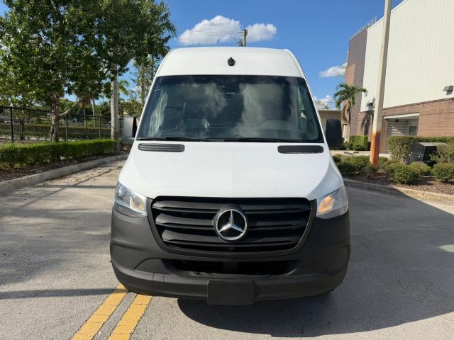 
								2023 Mercedes-Benz Sprinter 2500 Cargo High Roof w/170  WB Van 3D full									