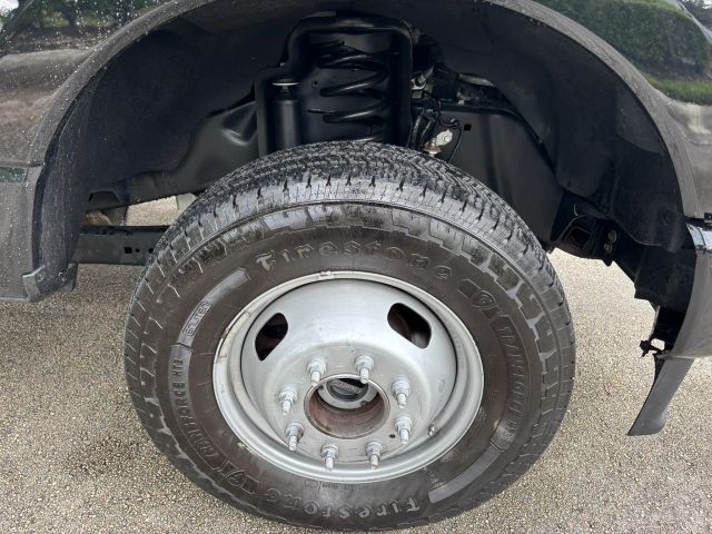
								2023 Ford F350 Super Duty Crew Cab XL Pickup 4D 8 ft full									