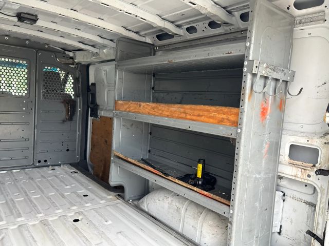 
								2018 Nissan NV2500 HD Cargo S Van 3D full									