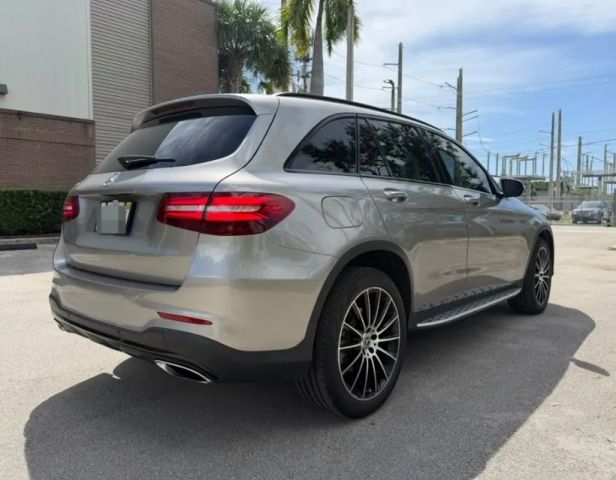 
								2019 Mercedes-Benz GLC GLC 300 Sport Utility 4D full									