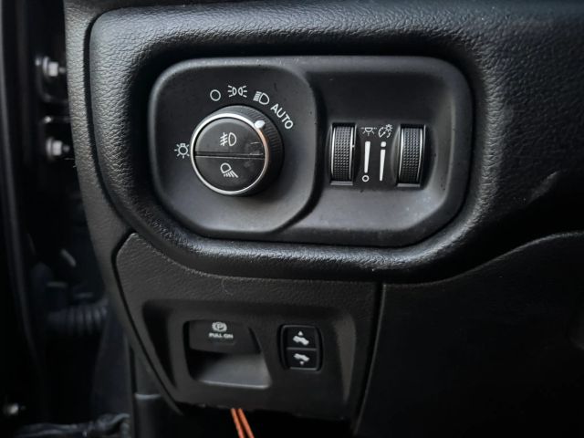 
								2019 Ram 1500 Crew Cab Big Horn Pickup 4D 5 1/2 ft full									