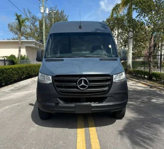 
								2021 Mercedes-Benz Sprinter 2500 Cargo High Roof w/170  WB Van 3D full									
