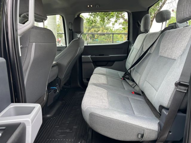 
								2023 Ford F350 Super Duty Crew Cab XL Pickup 4D 8 ft full									