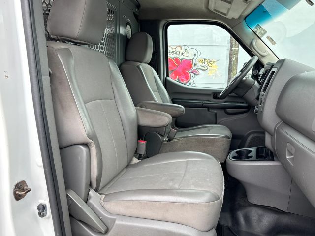 
								2018 Nissan NV2500 HD Cargo S Van 3D full									