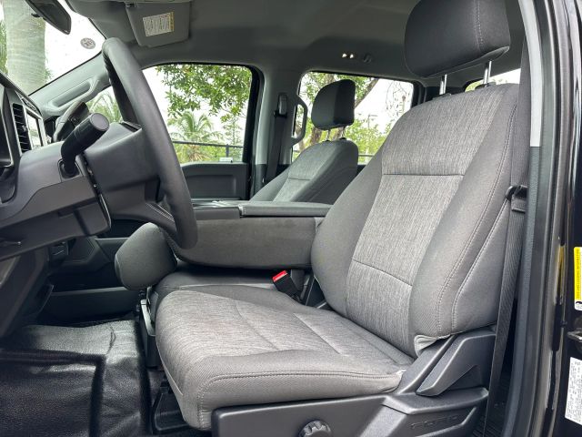
								2023 Ford F350 Super Duty Crew Cab XL Pickup 4D 8 ft full									