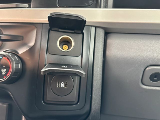 
								2023 Ford F350 Super Duty Crew Cab XL Pickup 4D 8 ft full									