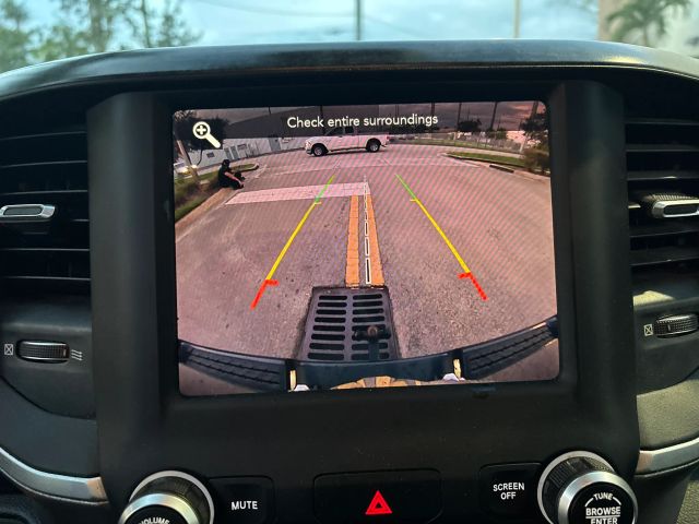 
								2019 Ram 1500 Crew Cab Big Horn Pickup 4D 5 1/2 ft full									