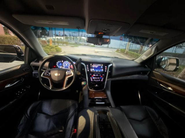 
								2018 Cadillac Escalade ESV Sport Utility 4D full									