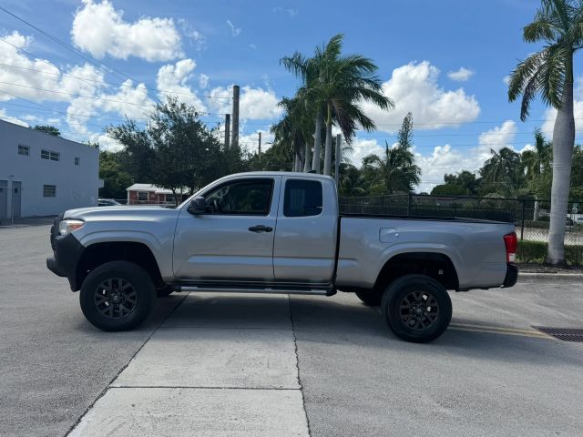 
								2017 Toyota Tacoma Access Cab SR Pickup 4D 6 ft full									