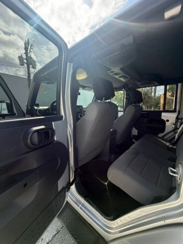 
								2008 Jeep Wrangler Unlimited Sahara Sport Utility 4D full									