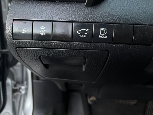 
								2021 Toyota Camry SE Sedan 4D full									