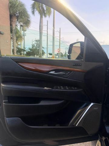 
								2018 Cadillac Escalade ESV Sport Utility 4D full									