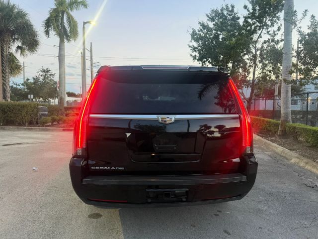 
								2018 Cadillac Escalade ESV Sport Utility 4D full									