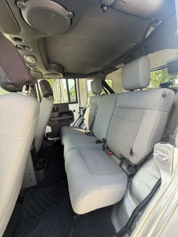 
								2008 Jeep Wrangler Unlimited Sahara Sport Utility 4D full									