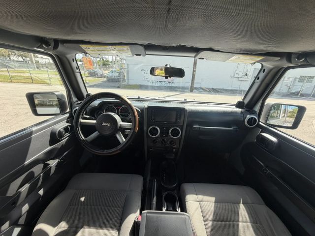 
								2008 Jeep Wrangler Unlimited Sahara Sport Utility 4D full									