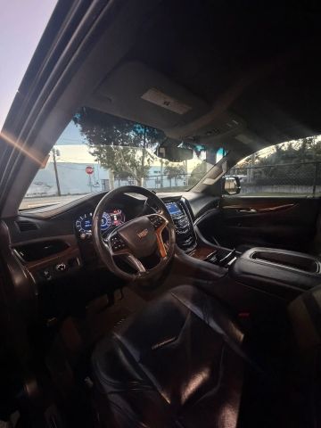 
								2018 Cadillac Escalade ESV Sport Utility 4D full									